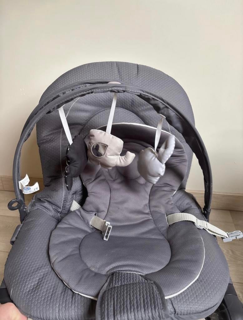 Bouncer Chicco Hoopla, complètement nouveau !, Enfants & Bébés, Relax bébé, Enlèvement, Comme neuf, Chaise rebondissante, Chicco