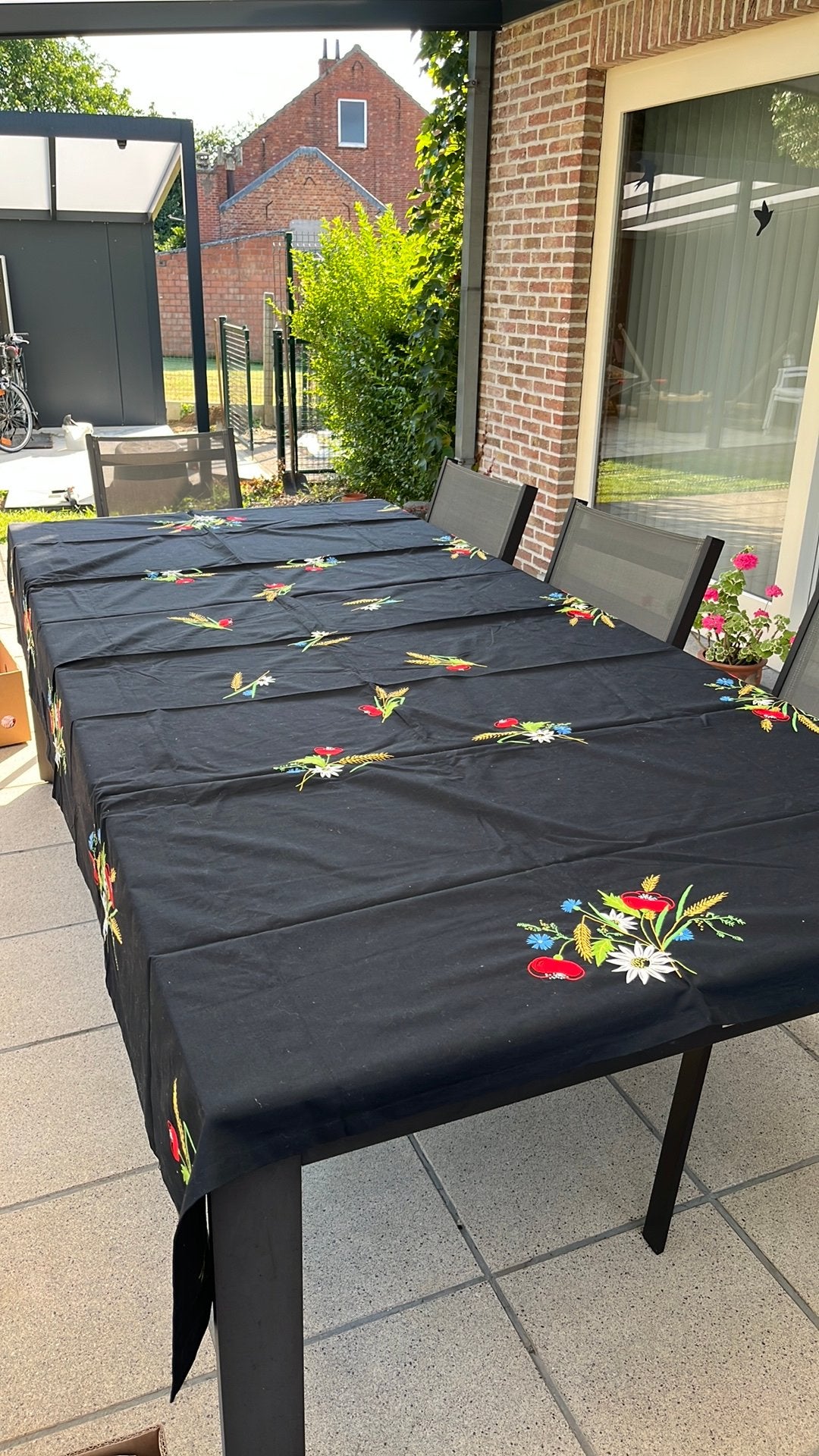Geborduurd tafelkleed, Tafelkleed, Ophalen, Zo goed als nieuw, Geborduurd