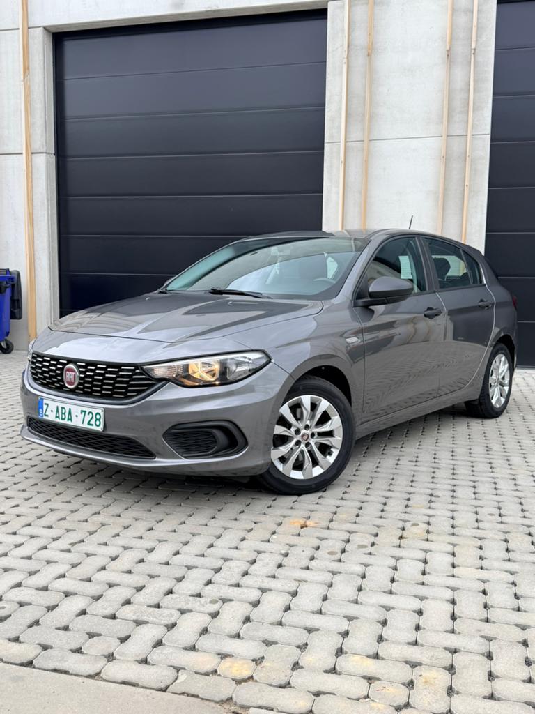 Fiat Tipo 1.4 Benzine // 75000 KM // 12 MAANDEN GARANTIE, Auto's, Voorwielaandrijving, Stof, Bruin, Bedrijf