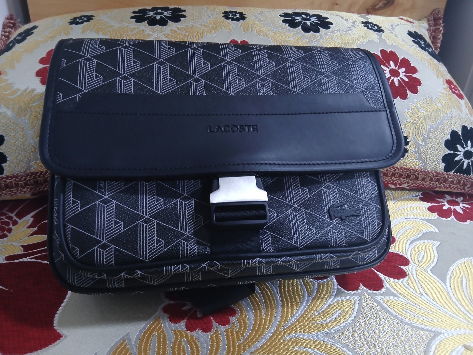 Sacoche Lacoste, Enlèvement ou Envoi, Neuf, Noir, Autres marques