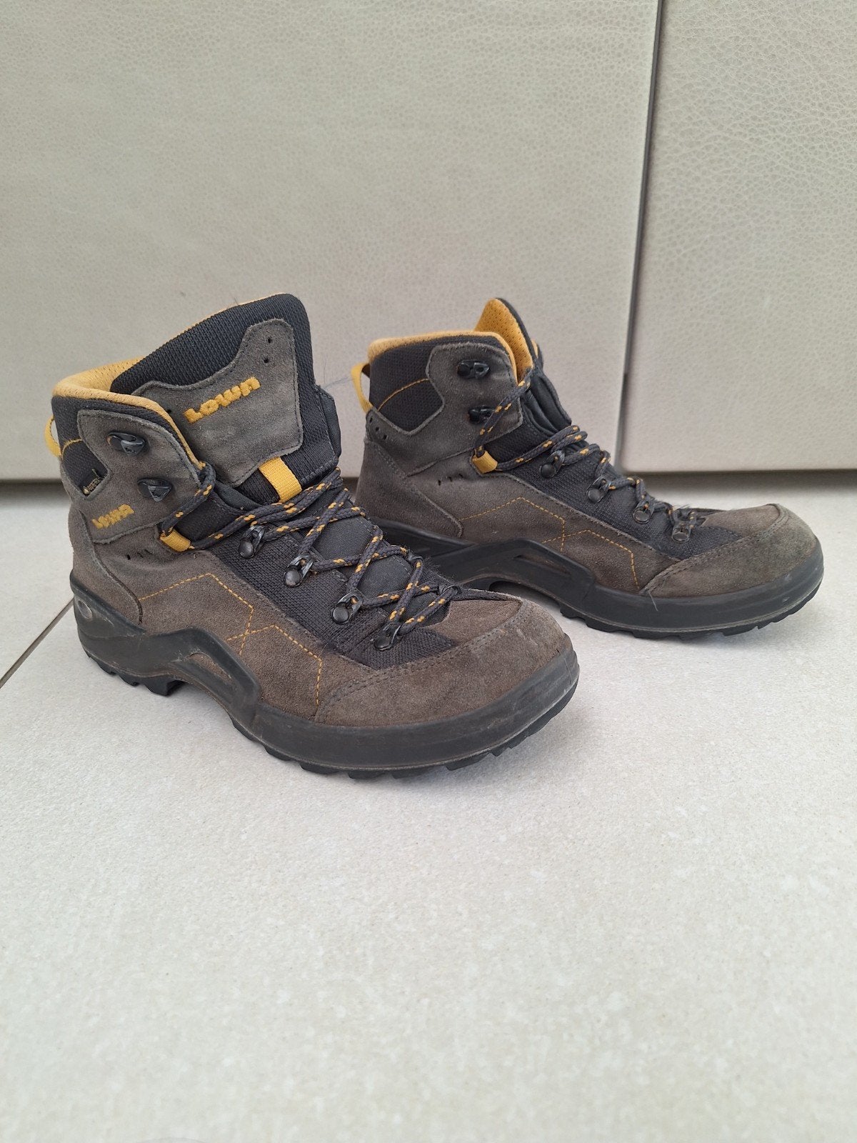 chaussures de marche Lowa, Enlèvement ou Envoi, Utilisé, Chaussures