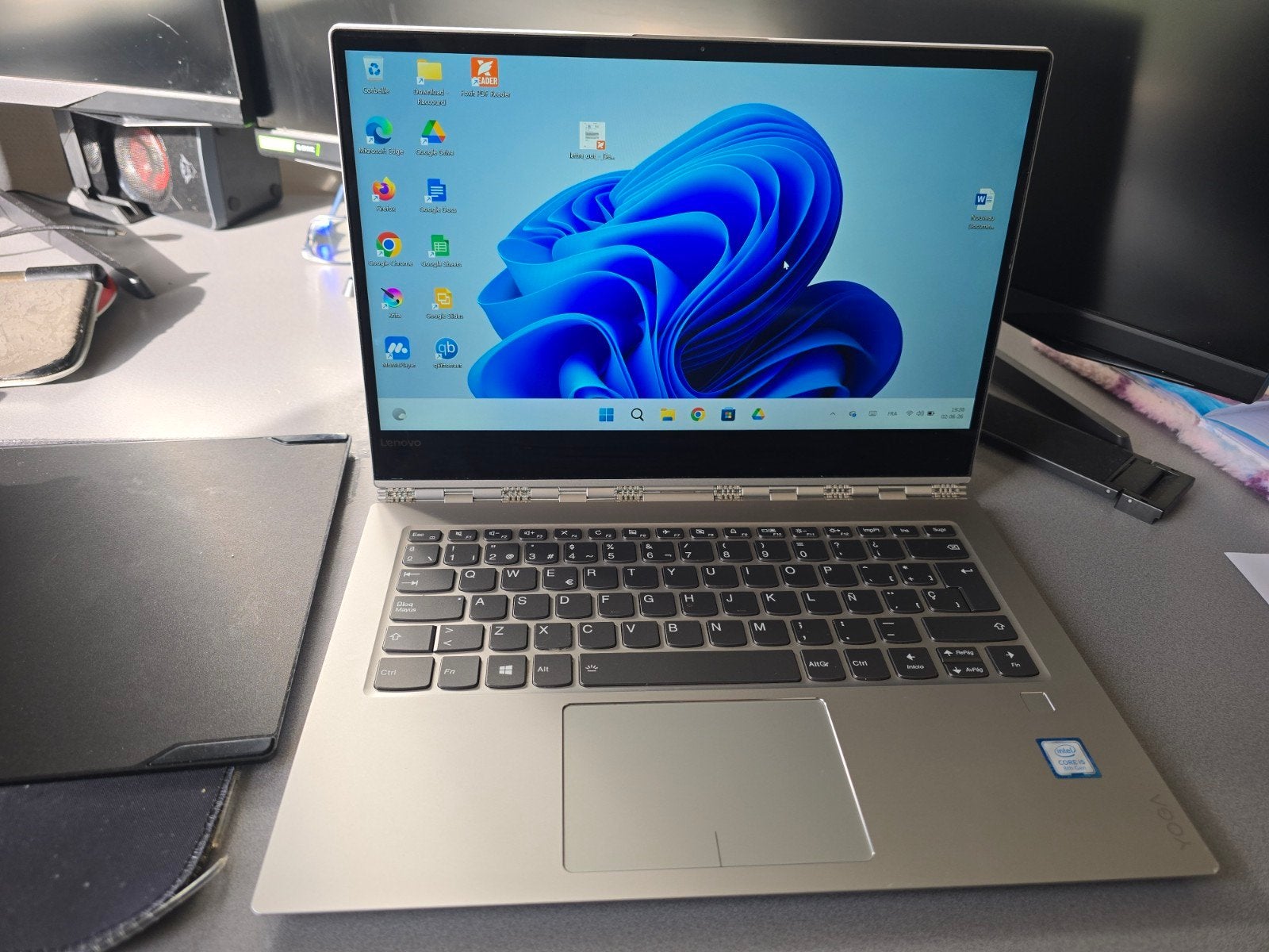 Lenovo Yoga 920 – PC Portable 2-en-1 Tactile 13.9" – Intel
