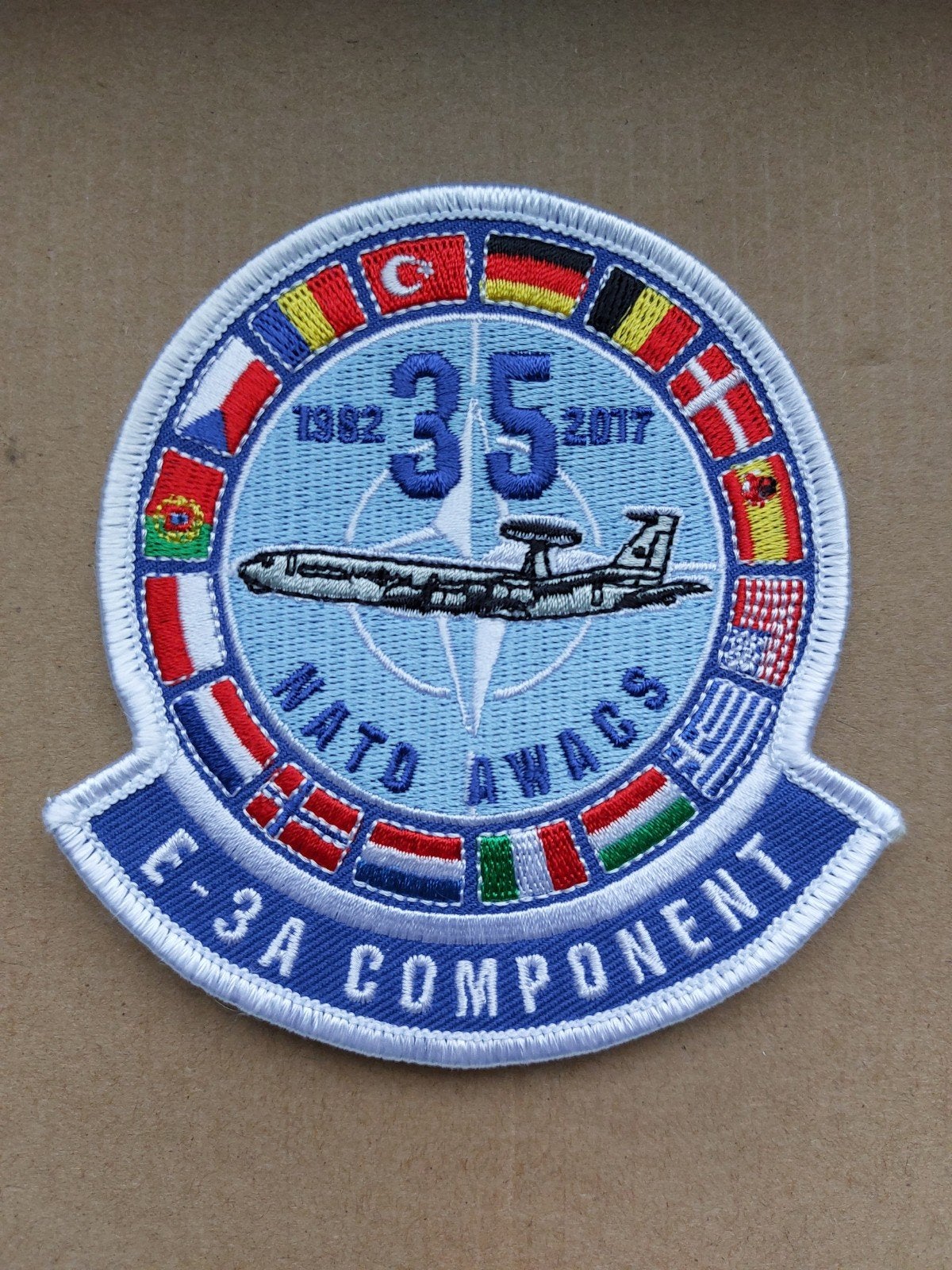 Patch 35 ans des AWACS de l'OTAN, Envoi, Armée de l'air, Emblème ou Badge