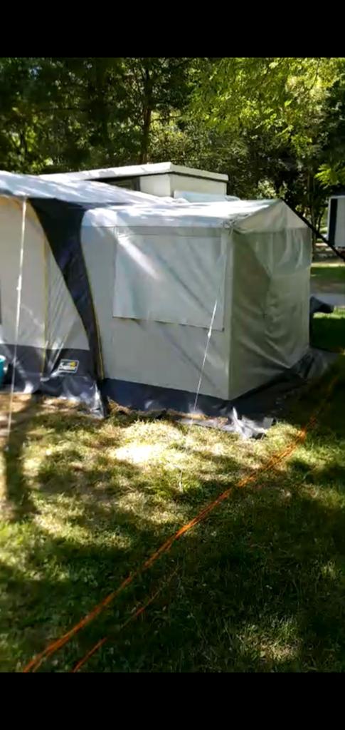 Rapido zijtentje (erker), Caravans en Kamperen, Ophalen