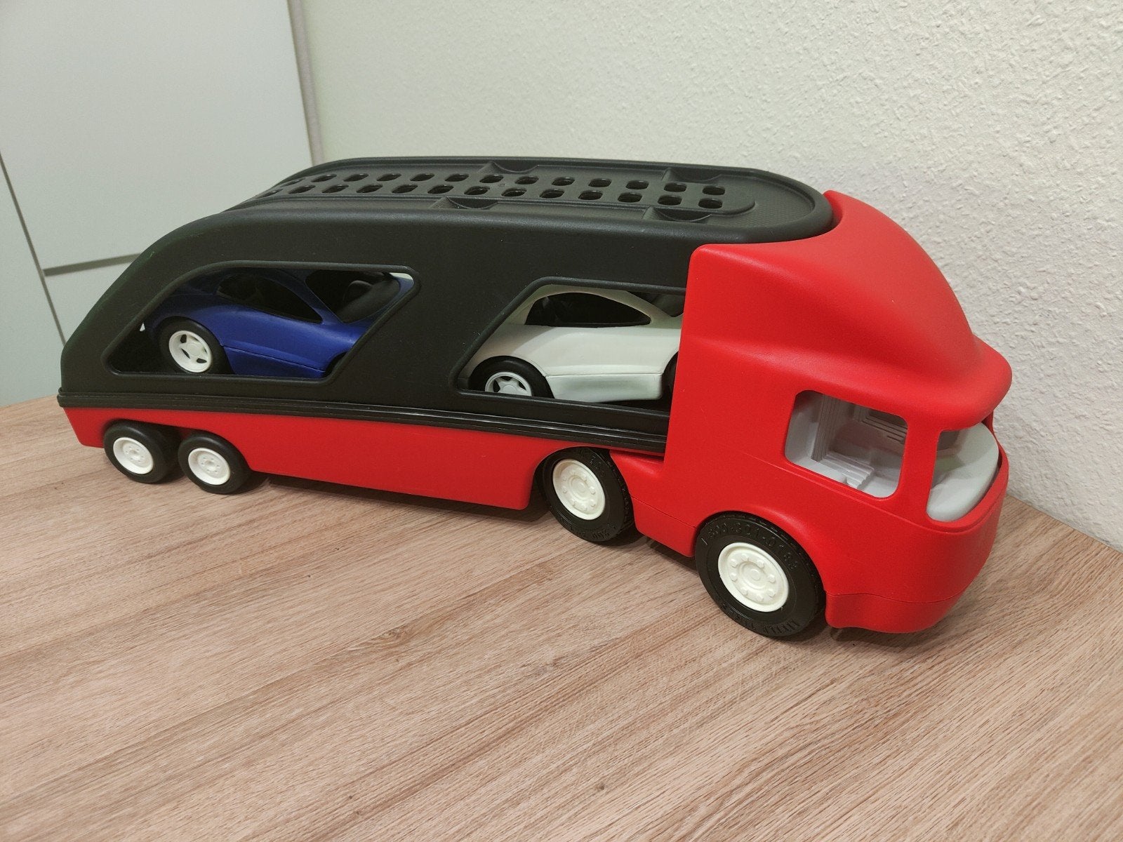 Little tikes grote autotransporter (inclusief 2 sportwagens), Enlèvement, Comme neuf