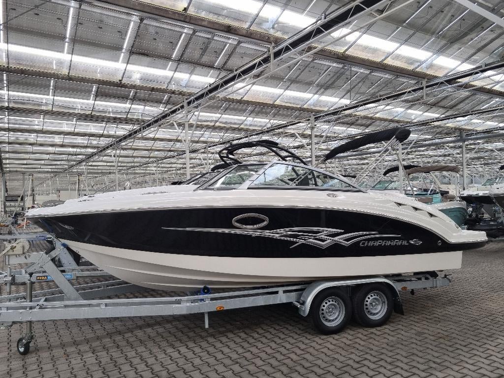 Chaparral 224 Sunesta jaar 2009 Mercruiser 350 MAG MPI 300PK, Watersport en Boten, Ophalen, Binnenboordmotor, 6 meter of meer