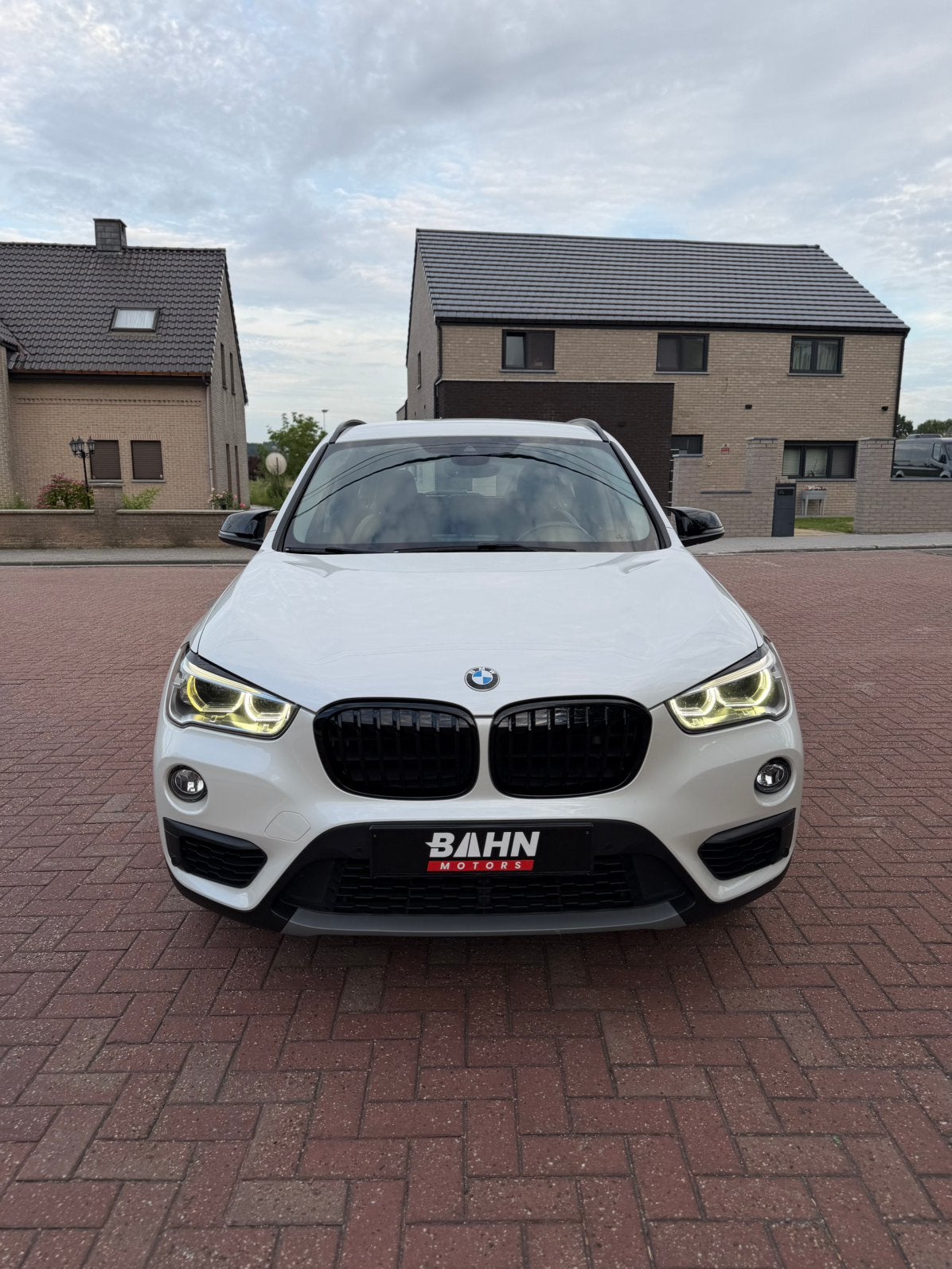 BMW X1 1.5d ¡sDrive16!, Wit, Leder, Bedrijf, 5 deurs