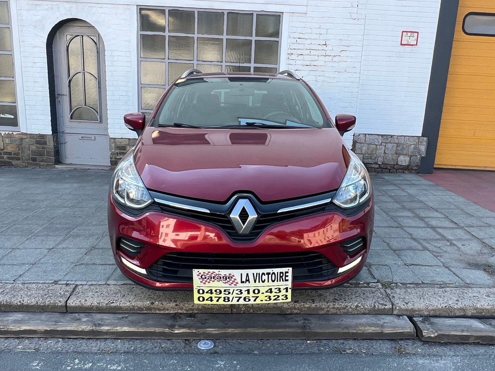 Renault CLio break 0.9 essence 2017 année 66kw 0032478767323, Auto's, Renault, Voorwielaandrijving, 898 cc, Stof, Euro 6
