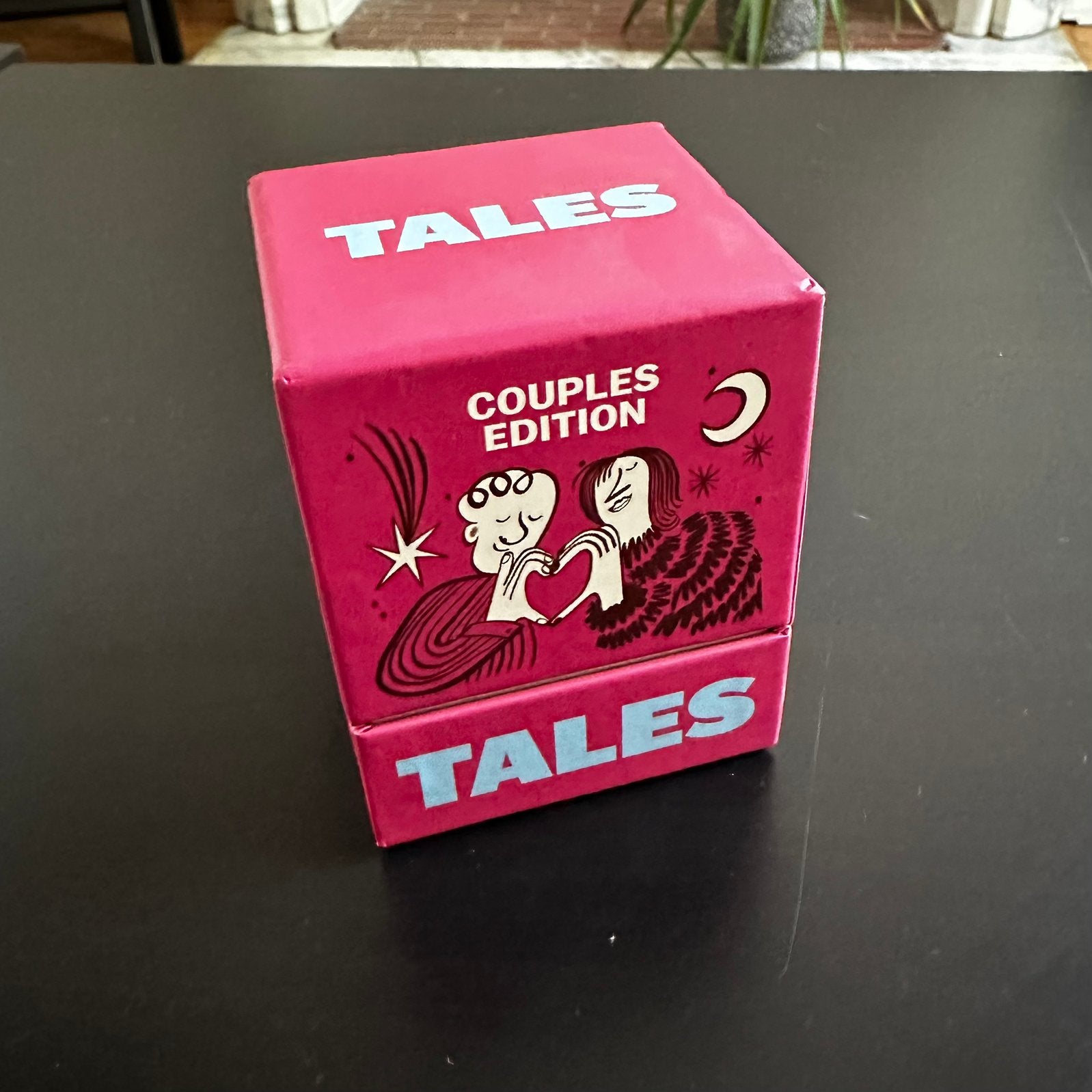 Tales - couples edition (Engelstalige versie), Ophalen, Zo goed als nieuw