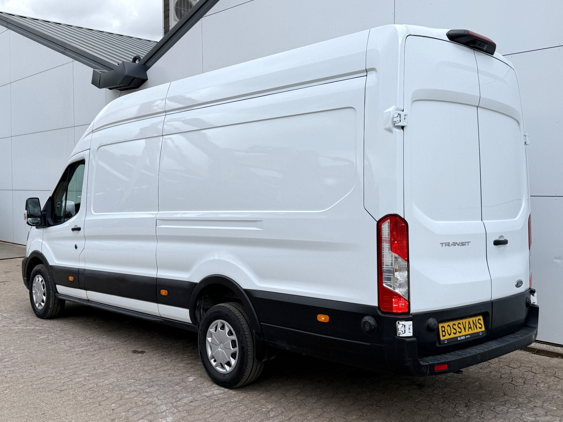 Ford Transit DC 2.0 TDCI 170PK L4H3 Dubbele Cabine 6-Stoelen, Zwart, 4 cilinders, 2626 kg, Parkeersensor