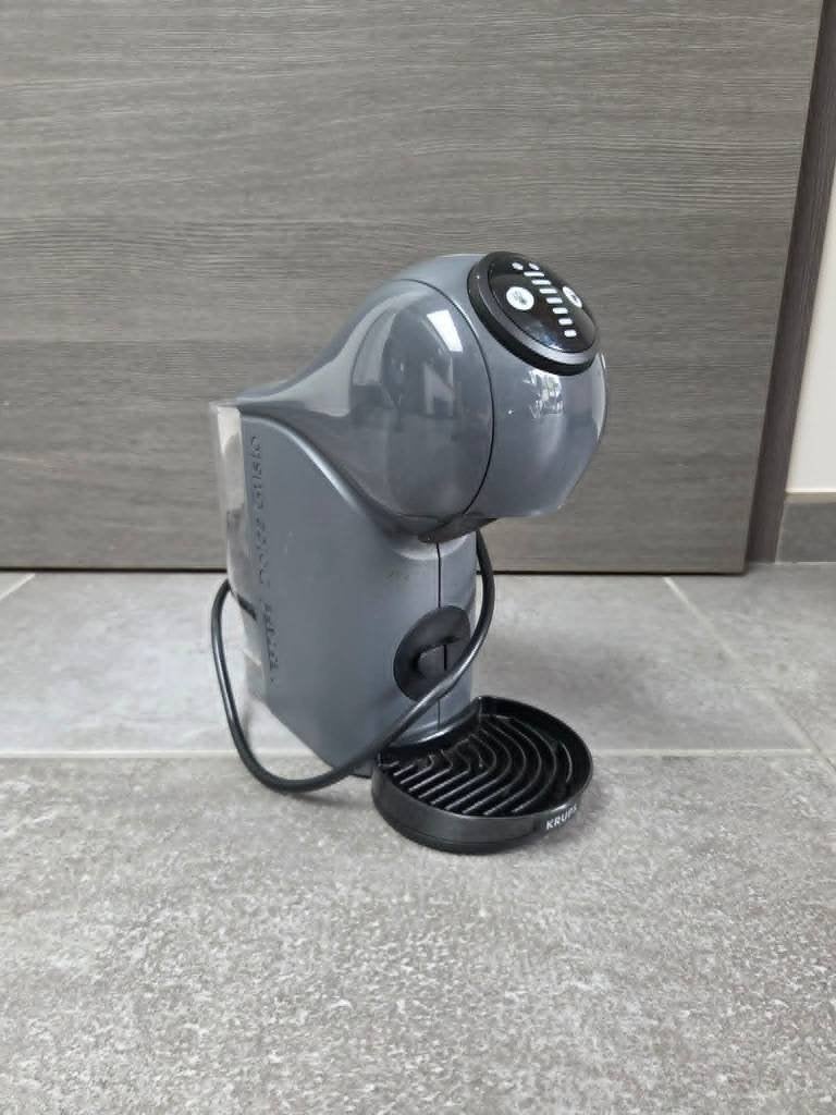 Krups NESCAFÉ Dolce Gusto Genio, grijs, Elektronische apparatuur, Ophalen, Zo goed als nieuw, Koffiemachine