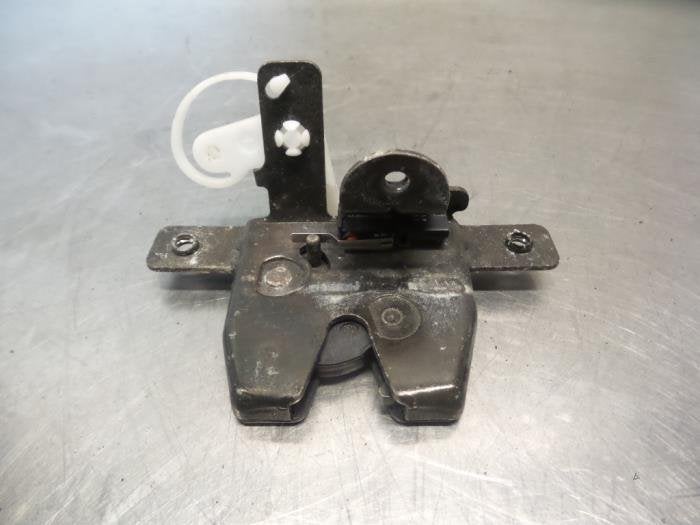Slotvanger Achterklep van een BMW 3-Serie (3-Serie 90-), Gebruikt, -, -, Ophalen of Verzenden