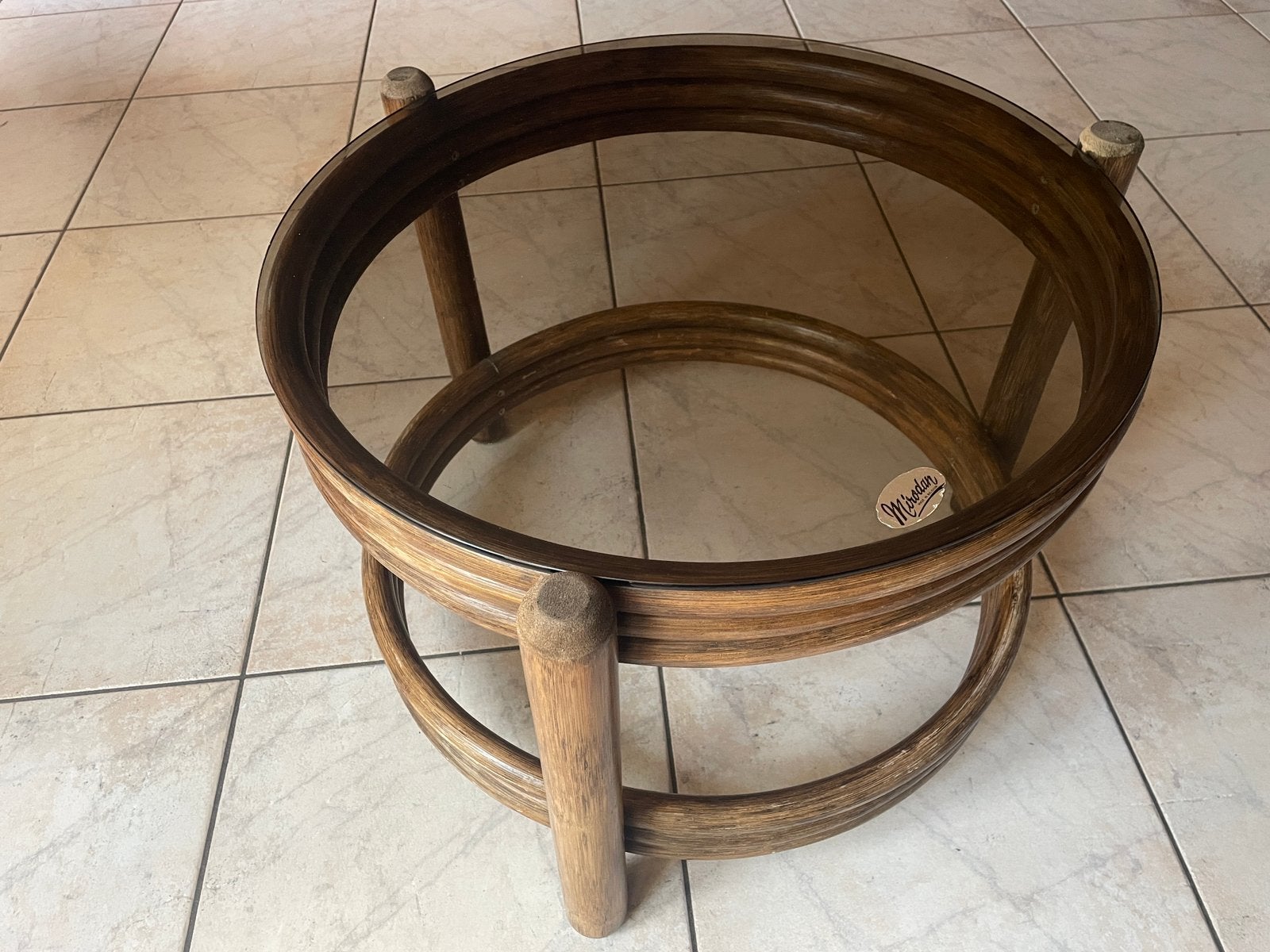 Table basse vintage Mirodan,  en bois/verre teinté, Enlèvement