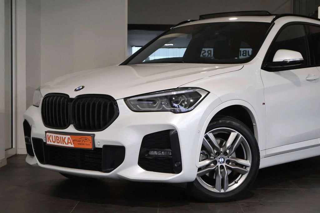 BMW X1 X1 2.0 dA sDrive18 M-Pack Half Leder Garantie*, 118 g/km, 4 cilinders, 136 pk, Wit