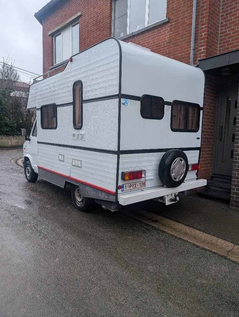 A vendre camping car Peugeot j 5, Caravanes & Camping, Boîte manuelle, 5 à 6 mètres, Diesel, Particulier