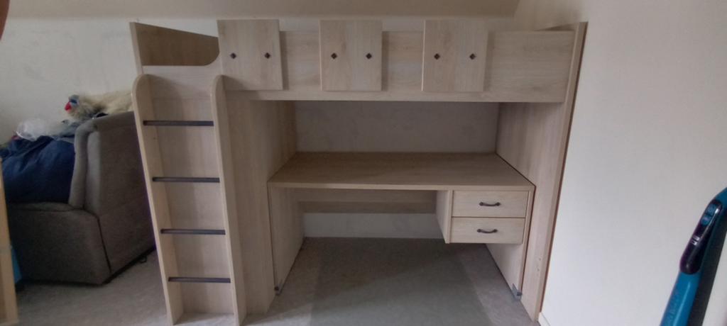 Hoogslaper met geïntegreerde bureau en kast, Ophalen, Gebruikt, Eenpersoons, Minder dan 160 cm