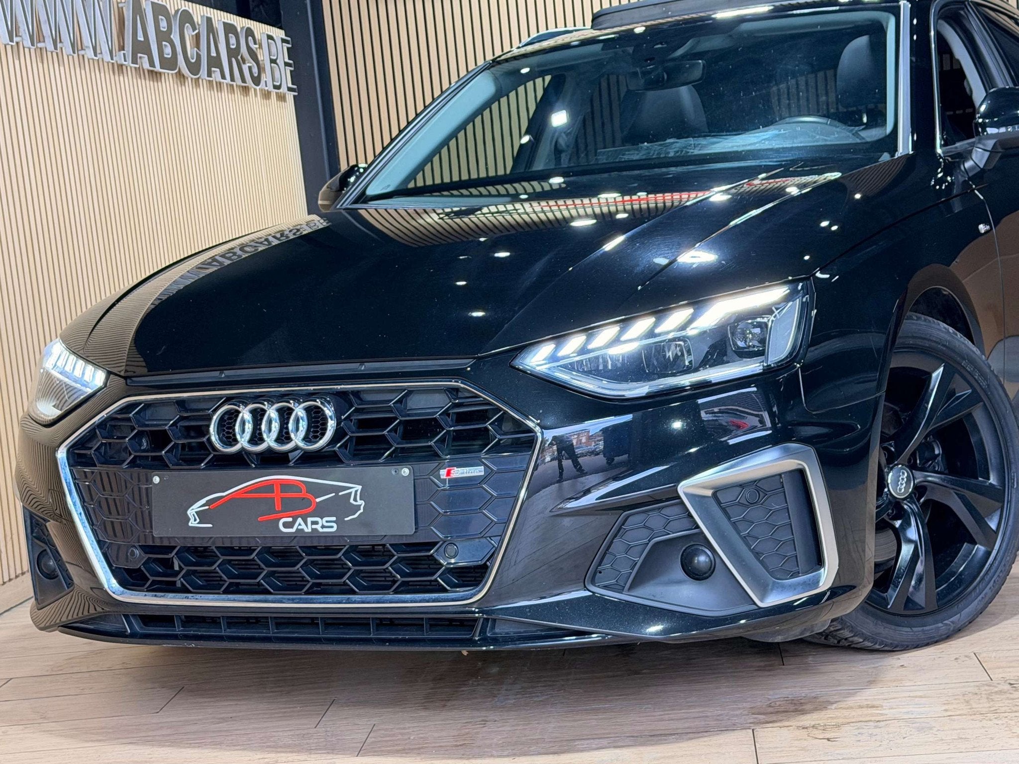 Audi A4 Avant 35 TDi S line S tronic * GARANTIE 12 MOIS *, Auto's, Automaat, Gebruikt, 4 cilinders, A4