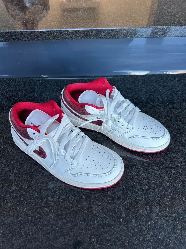 Jordan 1 low taille 38.5