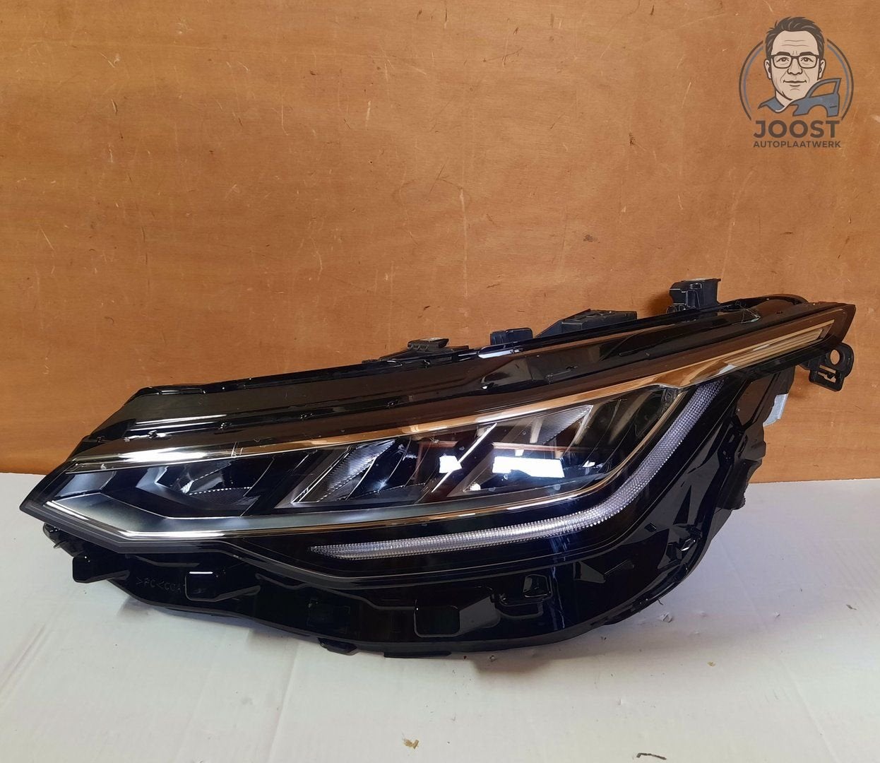 Koplamp links LED VW Golf 8 FL 8.5 vanaf 2024 5H1941005A, Gebruikt, Herkomst onderdeel bekend, Ophalen of Verzenden, -Volkswagen AG