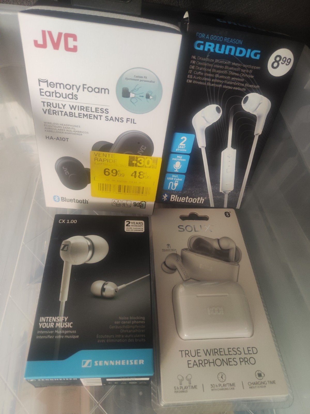 Lot de 4 écouteurs NEUFS (Sennheiser, JVC, Grundig, Solix, Ophalen, Nieuw