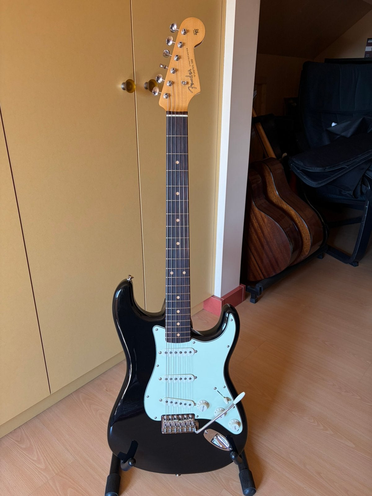 Fender Vintera III Early ‘60s stratocaster, Enlèvement, Comme neuf, Fender