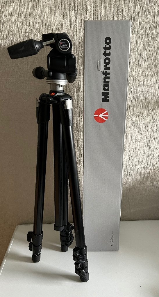 Statief Manfrotto met balhoofd, Audio, Tv en Foto, Fotografie | Statieven en Balhoofden, Ophalen, Gebruikt, Driepoot, 175 cm of meer