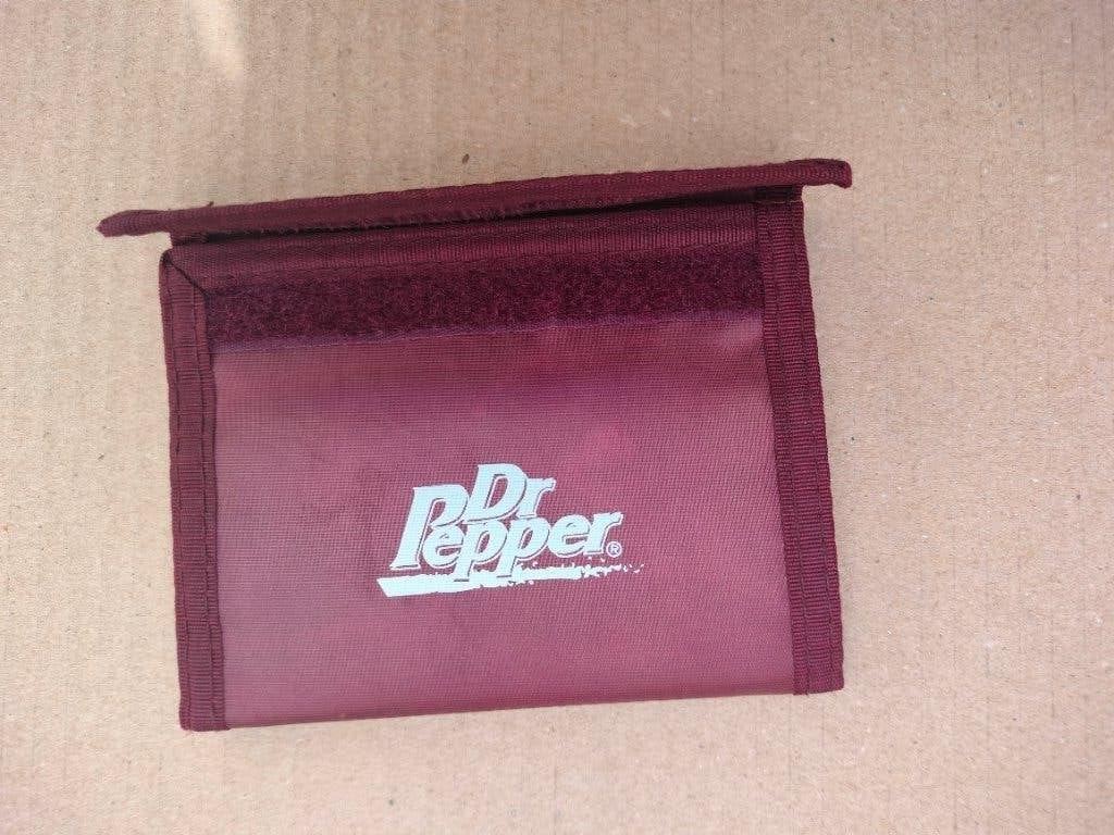 Portefeuille vintage Dr Pepper, Collections, Marques & Objets publicitaires, Enlèvement ou Envoi, Utilisé, Ustensile