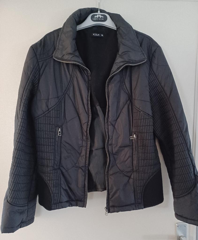 jas vila zwart XL, valt als large nieuw, Verzenden, Zwart, Vila, Maat 42/44 (L)