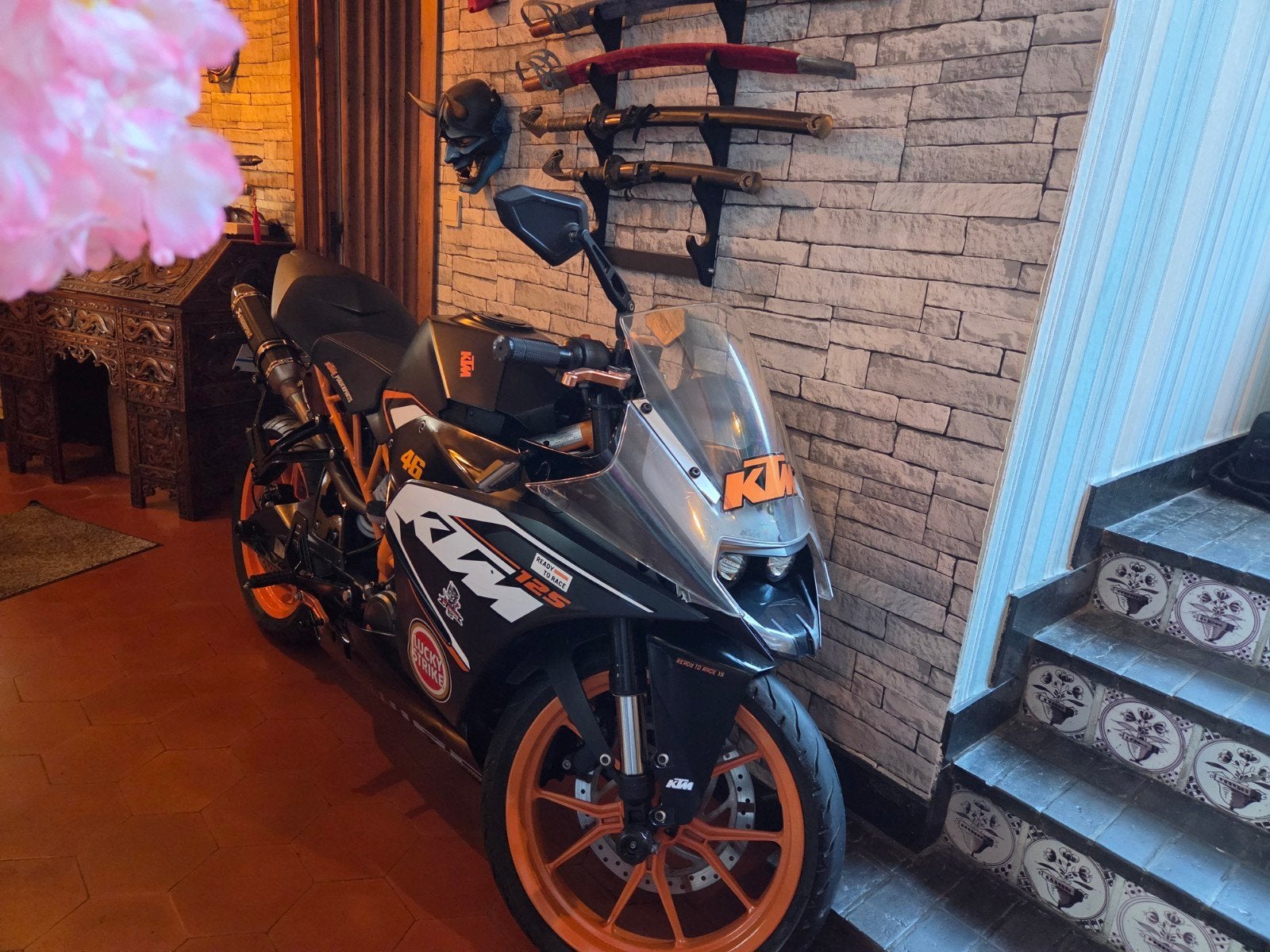 course 125cc exclusive KTM RC LUCKY STRIKE EDITION, Motos, Entreprise