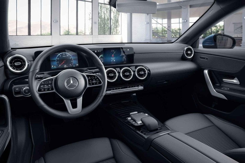 Mercedes-Benz CLA-klasse 180 Shooting Brake Luxury Line | Ve, CLA, Stof, 4 cilinders, https://public.car-pass.be/vhr/0f811d0a-3518-44f7-a530-363904a9c0dc