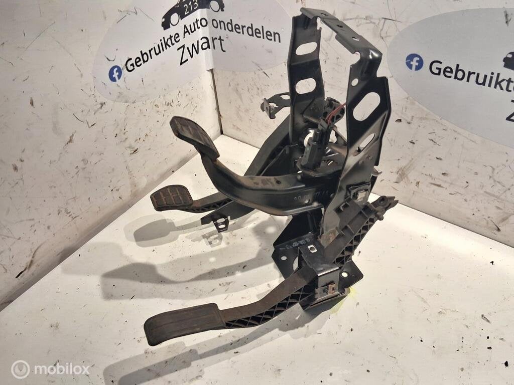 Pedalenset Vw Golf III 1.6 ('91-'97) 1H1721115L, Autos : Pièces & Accessoires, Autres pièces automobiles, Enlèvement ou Envoi
