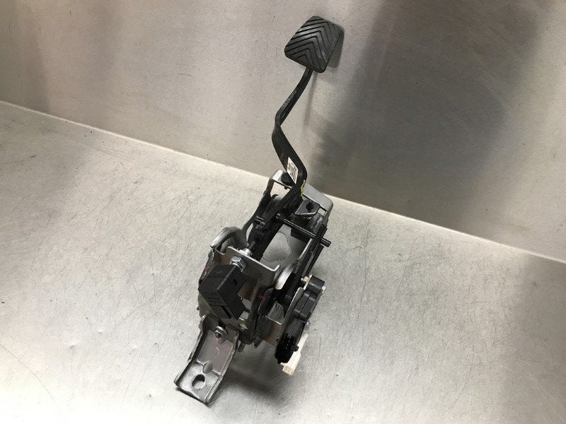 PEDALE DE FREIN ABS Hyundai i40 CW (VFC) (01-2011/05-2019), Utilisé, Hyundai