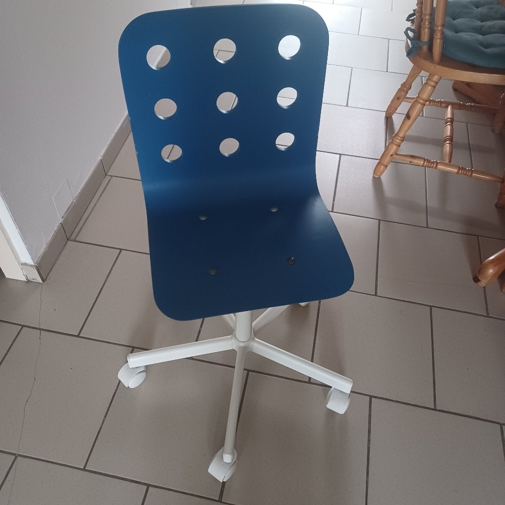 Chaise de bureau enfant ikea, Enfants & Bébés, Chambre d'enfant | Tables & Chaises, Enlèvement, Comme neuf, Chaise(s)