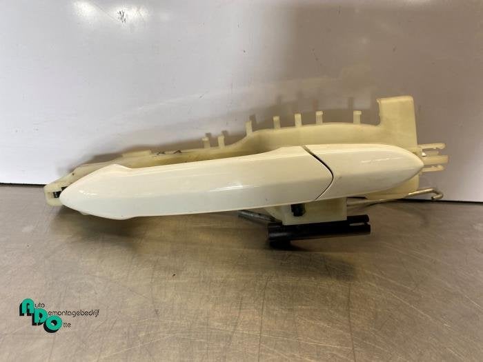 Poignée portière 4portes arrière droite d'un Opel Karl (K, Autos : Pièces & Accessoires, -, Opel, 3 mois de garantie, Utilisé