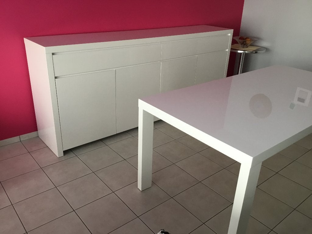 Kast en tafel, Ophalen, Zo goed als nieuw
