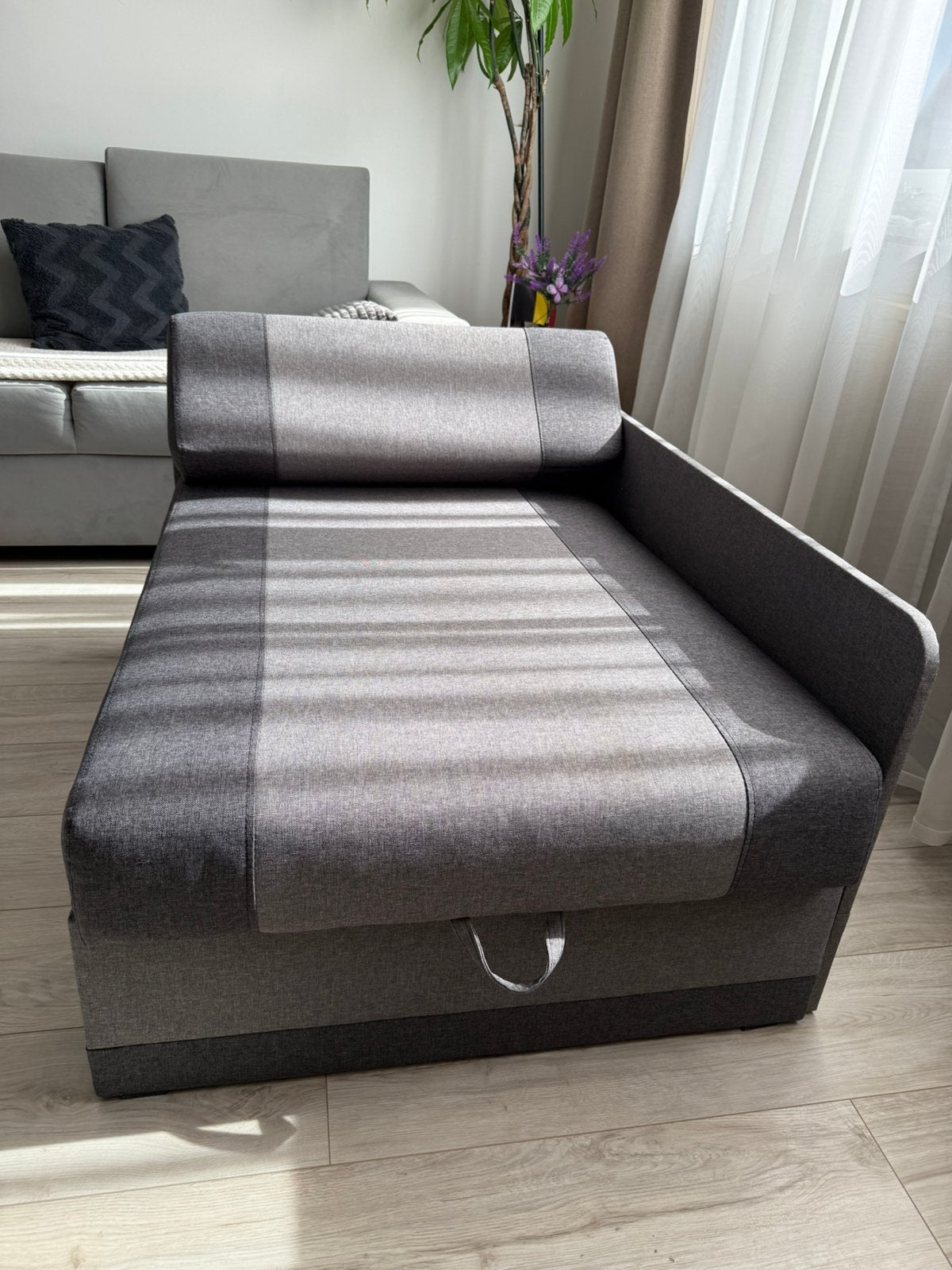 Uitklapbare fauteuil / eenpersoonsbed met opbergruimte, Huis en Inrichting, Ophalen, Zo goed als nieuw
