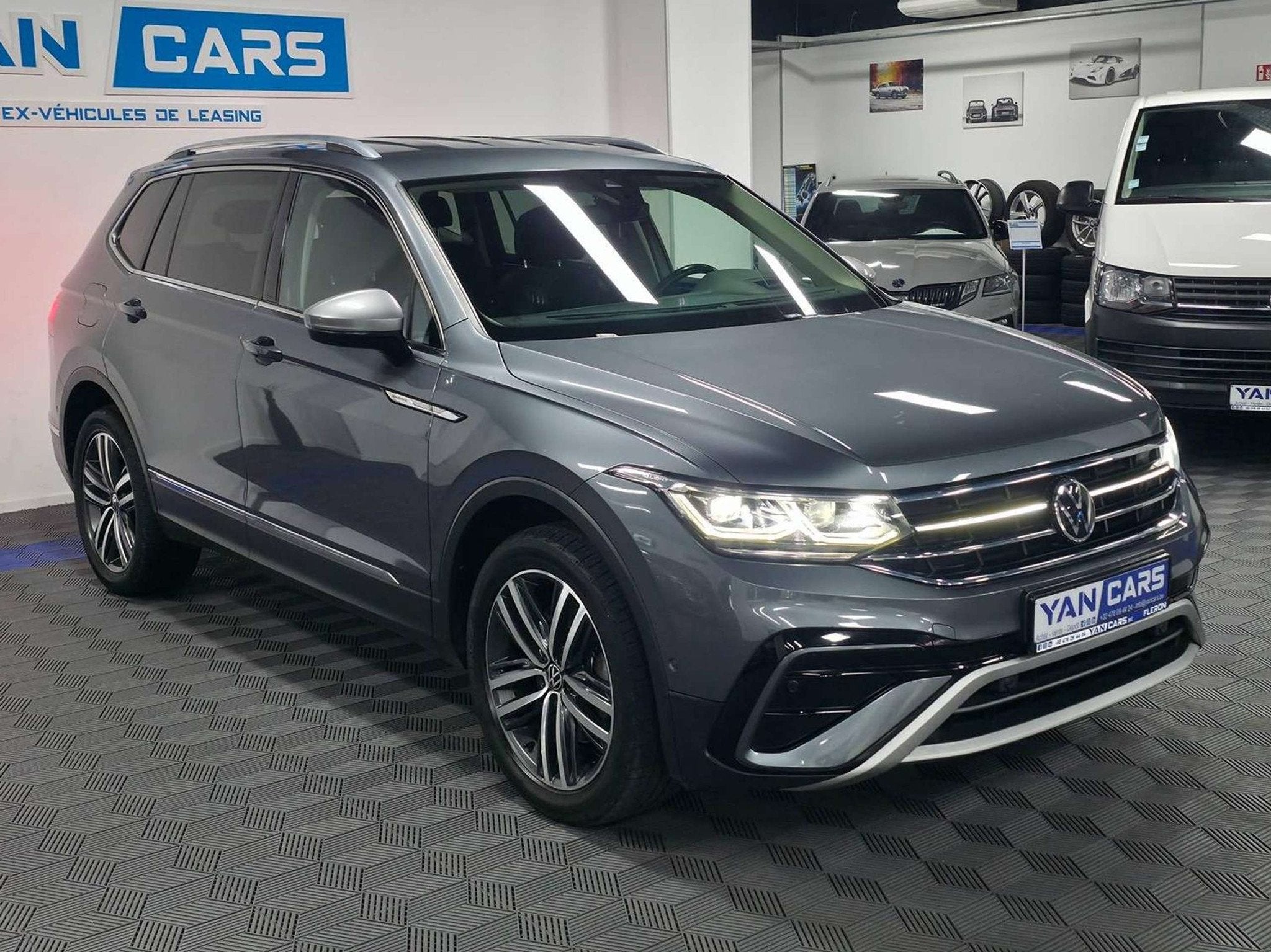 Volkswagen Tiguan Allspace 7PL • ELEGANCE • 4MOTION •, Argent ou Gris, Achat, Entreprise, 1968 cm³