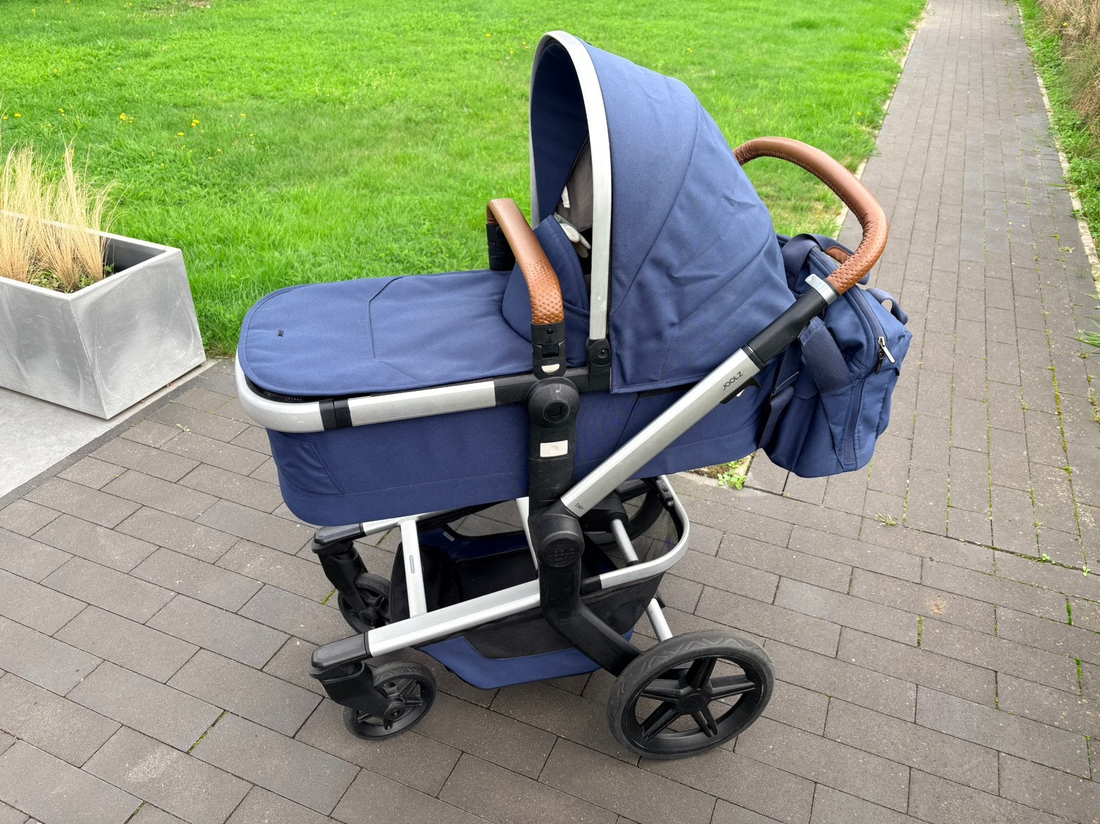 Joolz Day+ met toebehoren, Gebruikt, Verstelbare duwstang, Ophalen, Kinderwagen