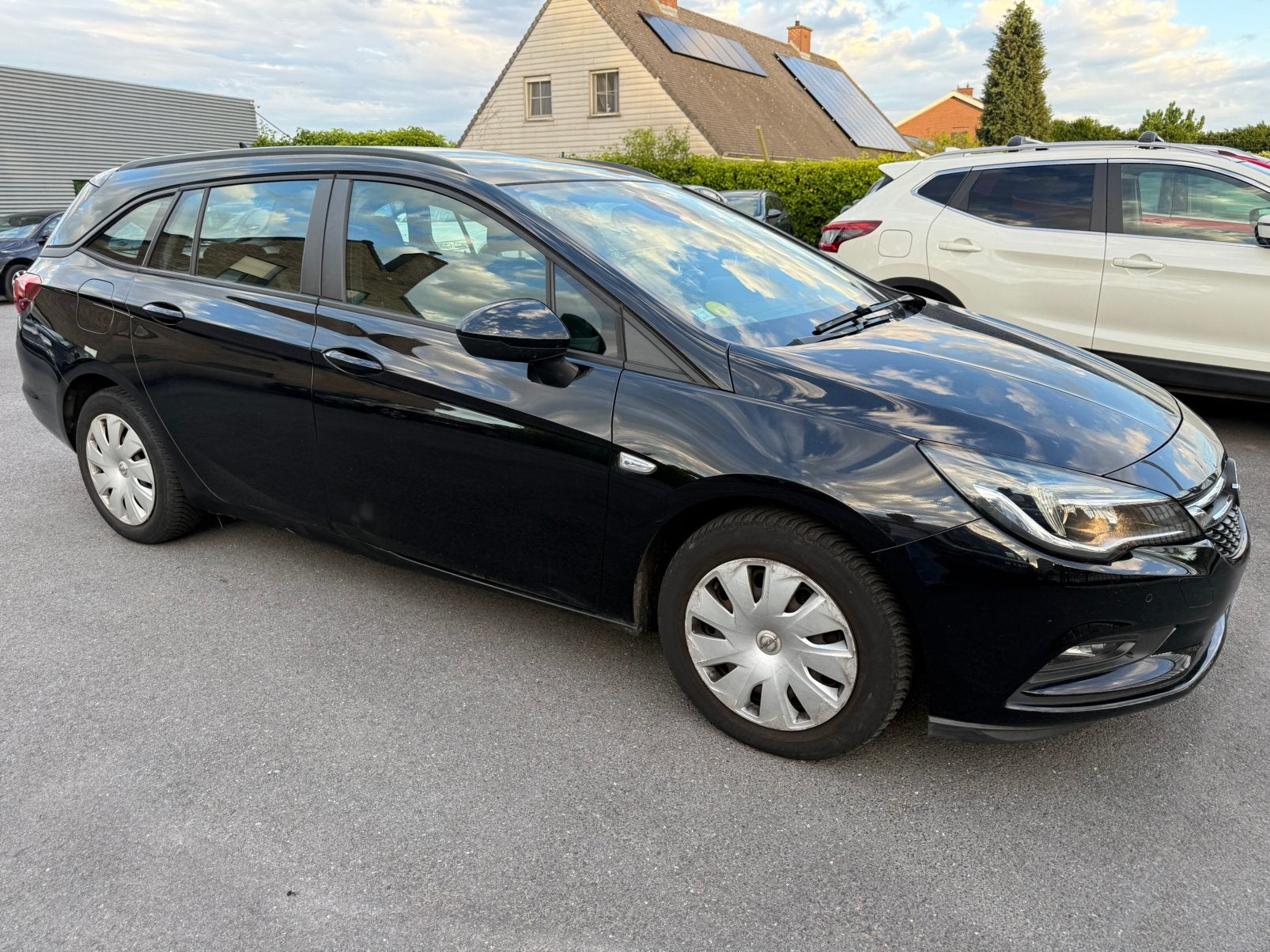 OPEL ASTRA | Automaat | 1.6 Diesel | 2019 | Trekhaak, Stof, 4 cilinders, Zwart, Bedrijf
