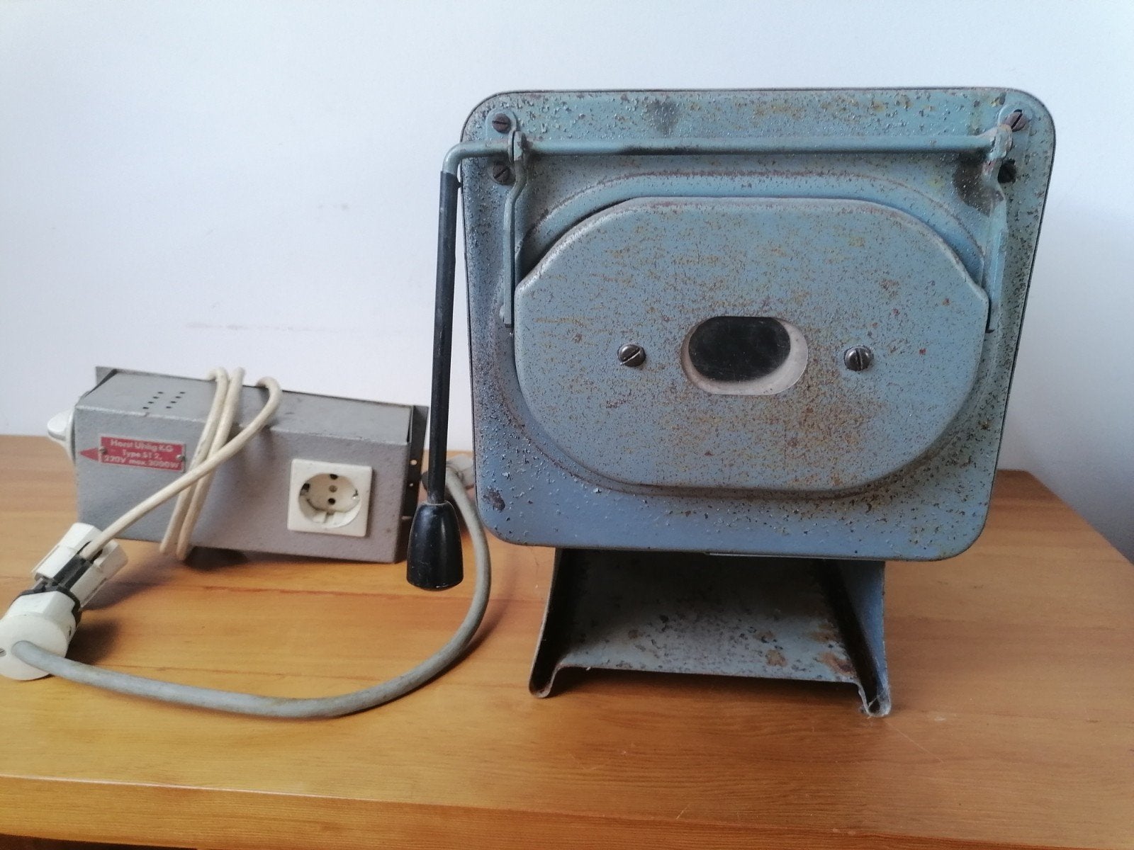 Efco 150 emailleeroven, Ophalen