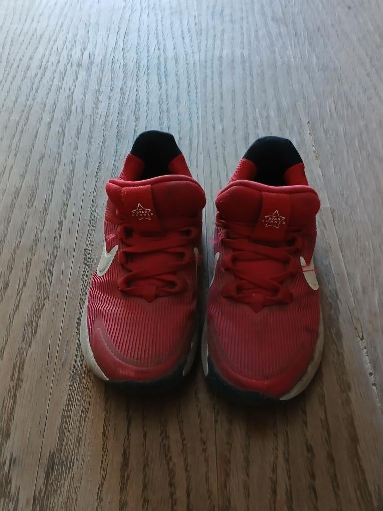 Nike Star Runner Rode Kindersneakers - Maat 29.5, NIKE, Gebruikt, Sportschoenen, Ophalen of Verzenden