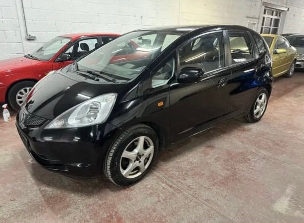 Haanda jazz pour l’exportion, Auto's, Toyota, Bedrijf, Benzine, Te koop