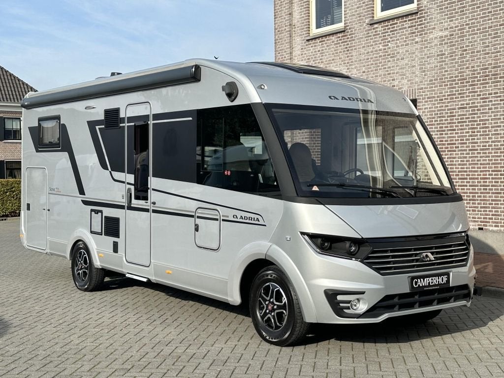 Adria Sonic 700 SL Supreme Alde, 4,4T, Caravans en Kamperen, Integraal, Bedrijf, Adria