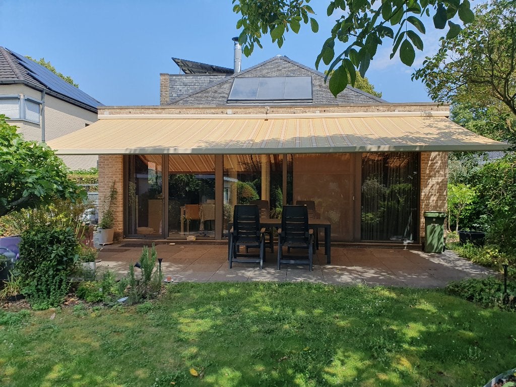 Zonneluifel - elektrische luifel, Tuin en Terras, Zonneschermen, Ophalen, 450 cm of meer, Elektrisch, Zo goed als nieuw
