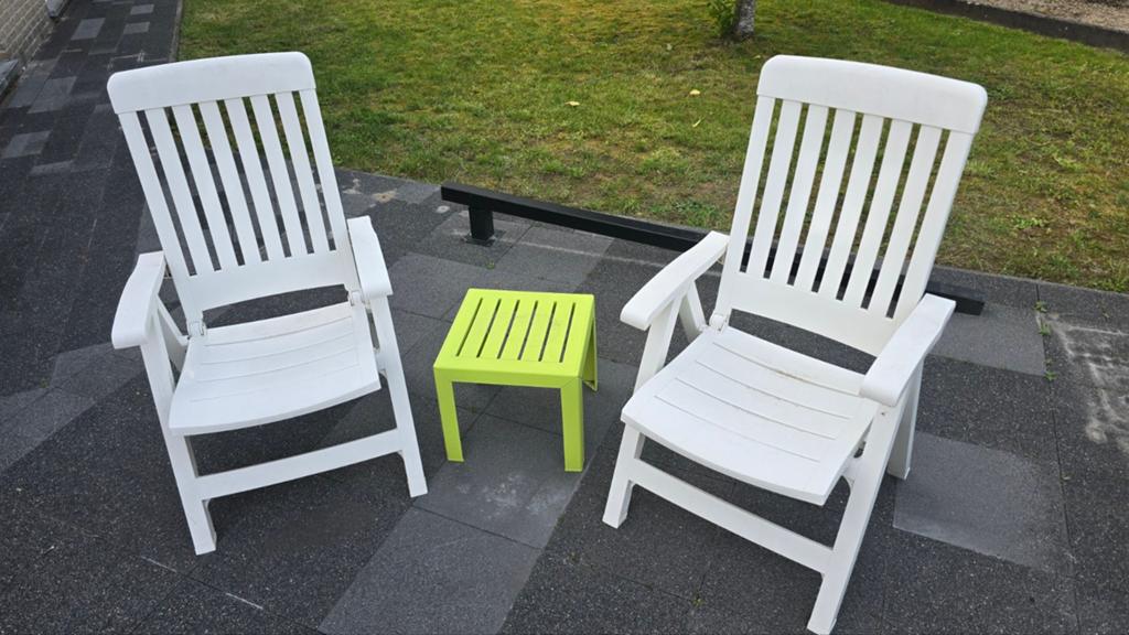 2 tuinstoelen en 1 ligzetel, Tuin en Terras, Ophalen