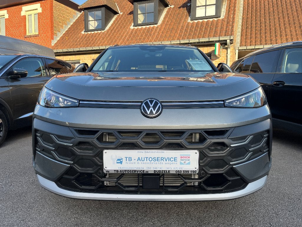 VOLKSWAGEN T-ROC 1,5 TSI M-HEV NEW Model Nieuw 11km, Auto's, 1498 cc, 4 cilinders, Bedrijf, 5 zetels