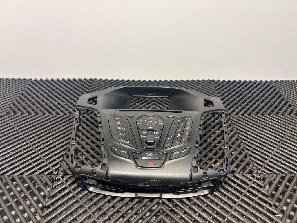 RADIOBEDIENING PANEEL Ford Focus 3 Wagon (|331411000|), Gebruikt, Henry-Ford-Straße  1
50735  Köln, DE, Ford-Werke GmbH, Kunden@ford.com