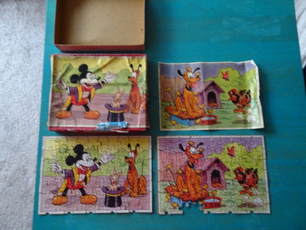 2 Walt Disneypuzzels van 70 stukjes - Mickey Mouse, Verzamelen, Ophalen of Verzenden, Mickey Mouse, Gebruikt, Plaatje of Poster