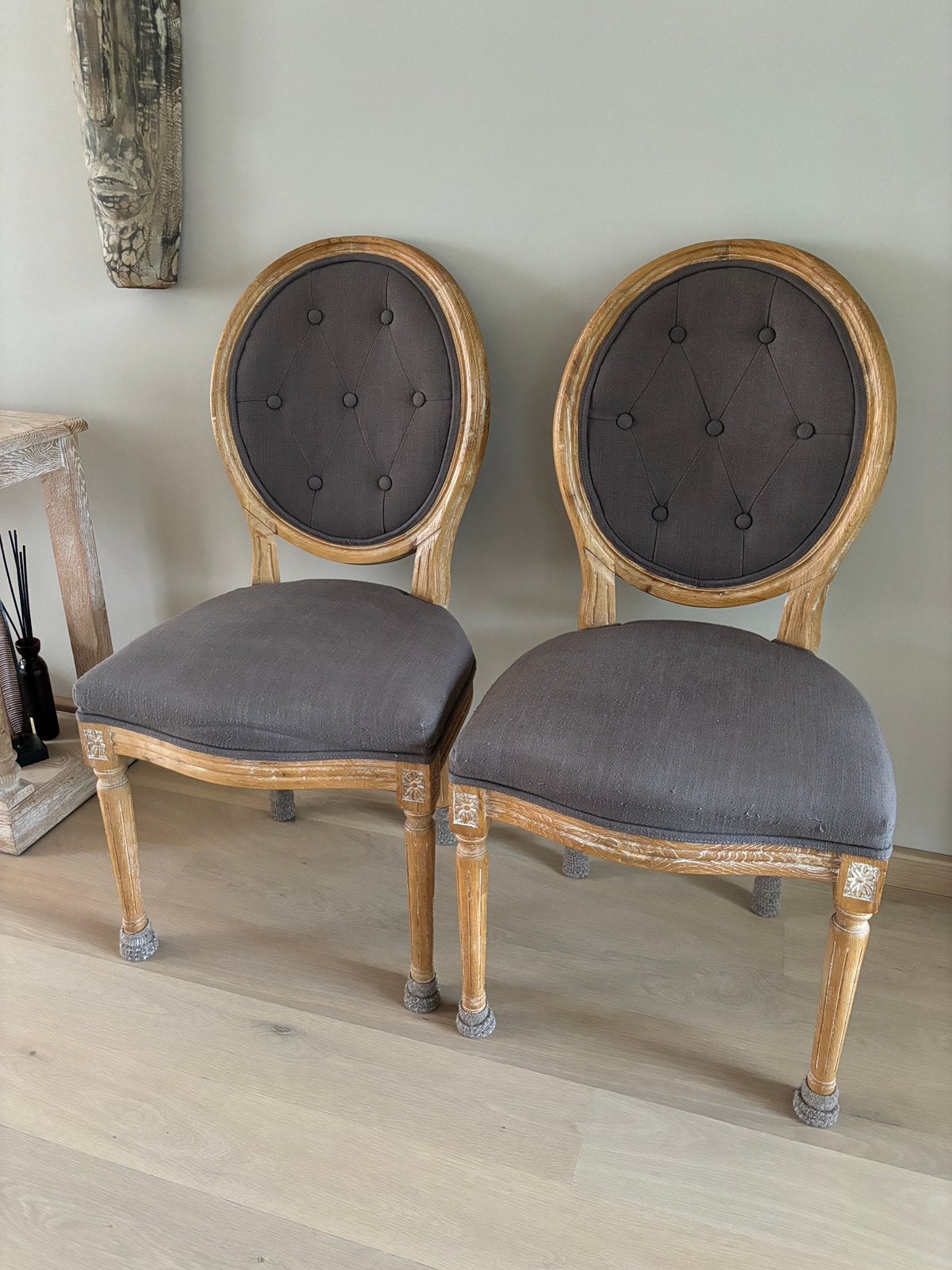 2 Medaillon stoelen charell, Ophalen, Zo goed als nieuw