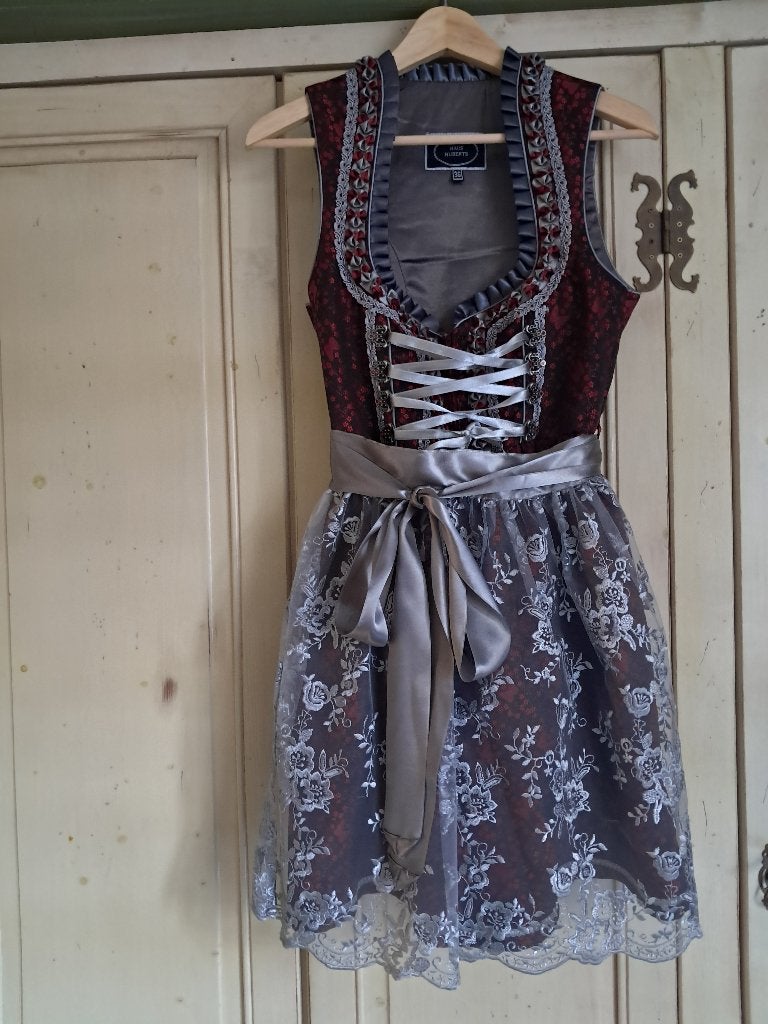 robe Dirndl, Vêtements | Femmes, Taille 36 (S), Enlèvement, Vêtements, Neuf